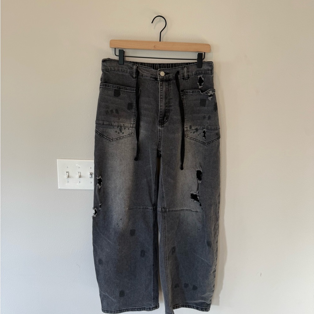 Trendy Black Distressed Boyfriend Jeans
